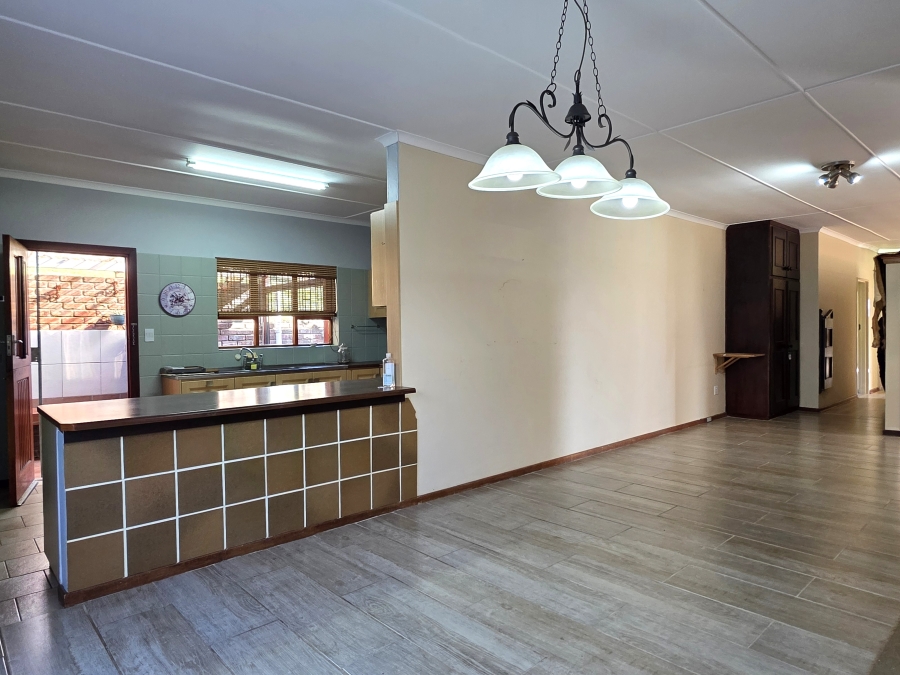 4 Bedroom Property for Sale in Wavecrest Eastern Cape
